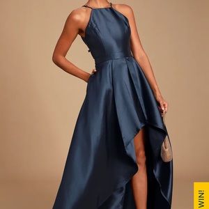 Brand new never worn Lulus gown size XL